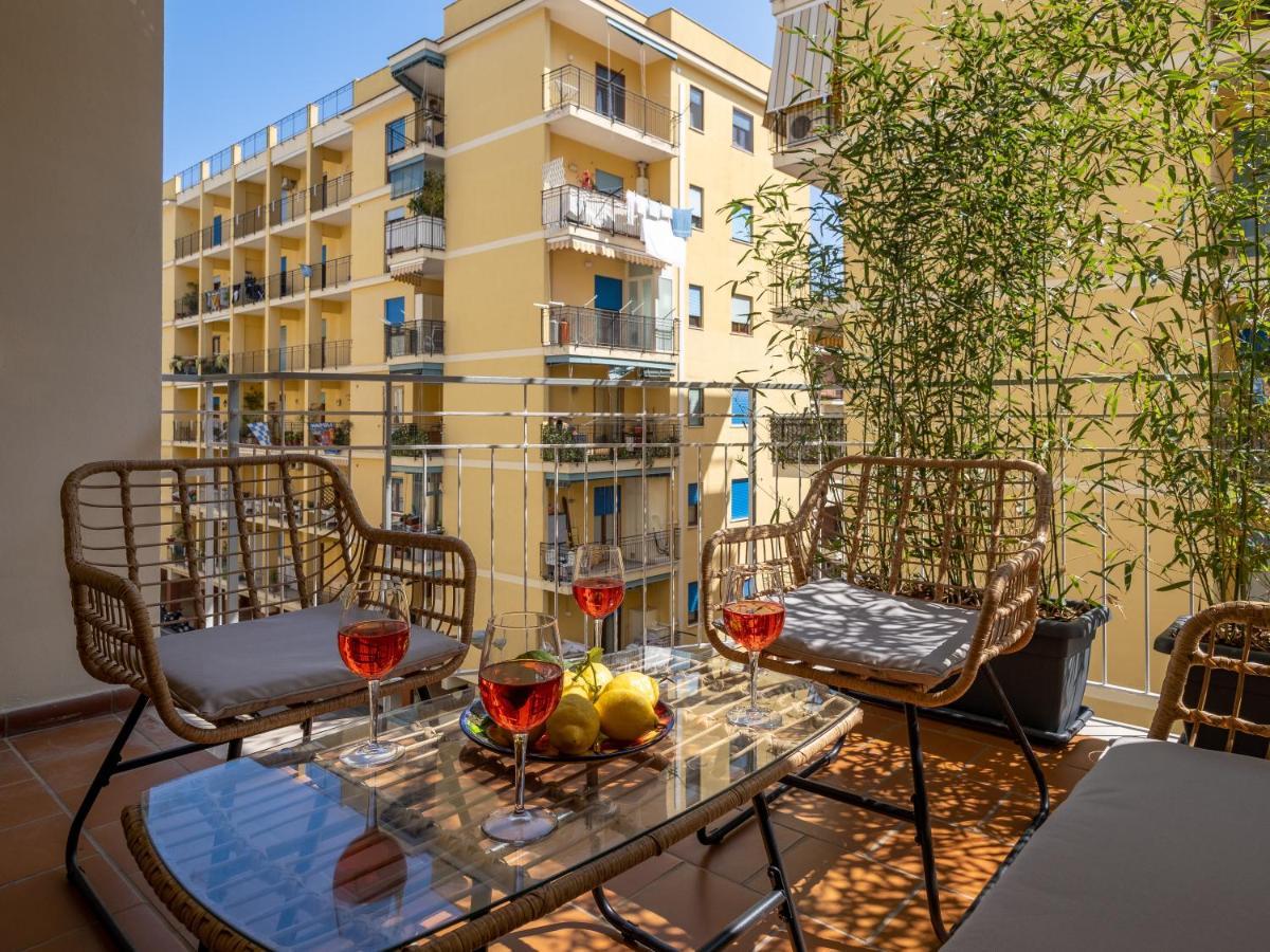 Surya House - Elegant Apartment In Sorrento Exterior photo