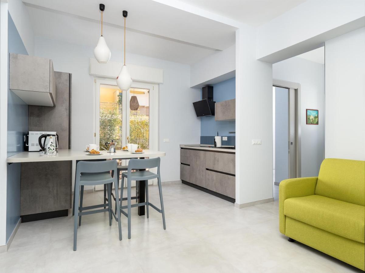 Surya House - Elegant Apartment In Sorrento Exterior photo