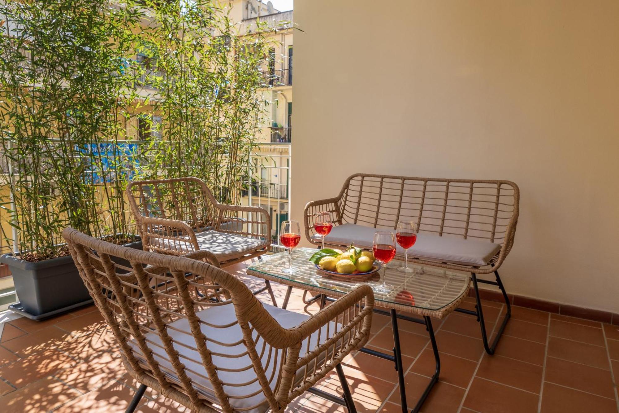 Surya House - Elegant Apartment In Sorrento Exterior photo